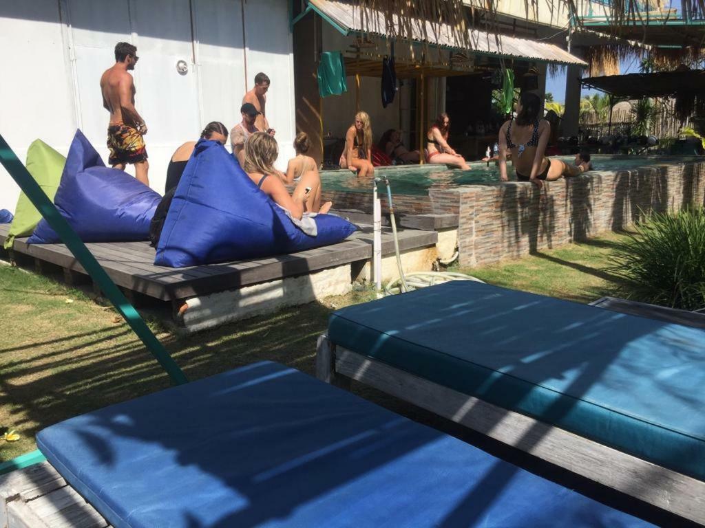 Sunny Surf Lodge Hostel Чангу Экстерьер фото